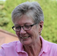 Linda Elizabeth Lauchlan